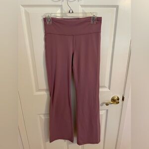 Athleta girls leggings size XXL.  Lovely lavender color. EUC.